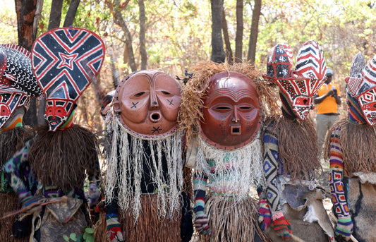 Máscaras do universo ritual do Mukanda